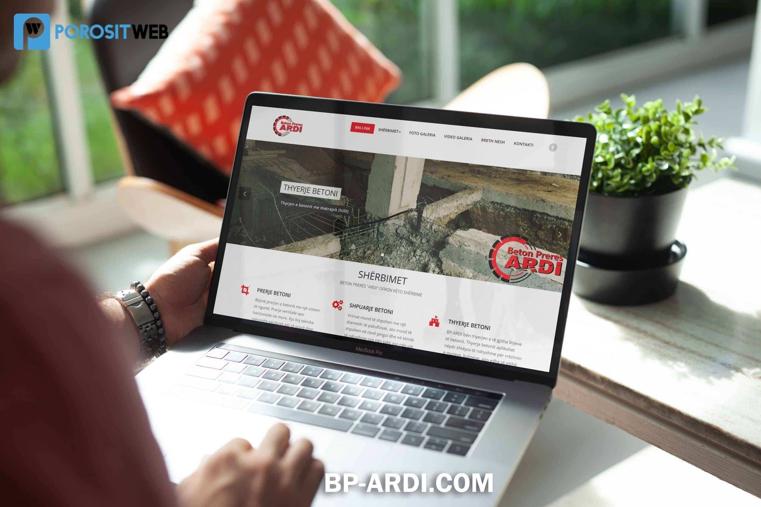 BP-ARDI.COM - Gurëthyes në Prishtinë